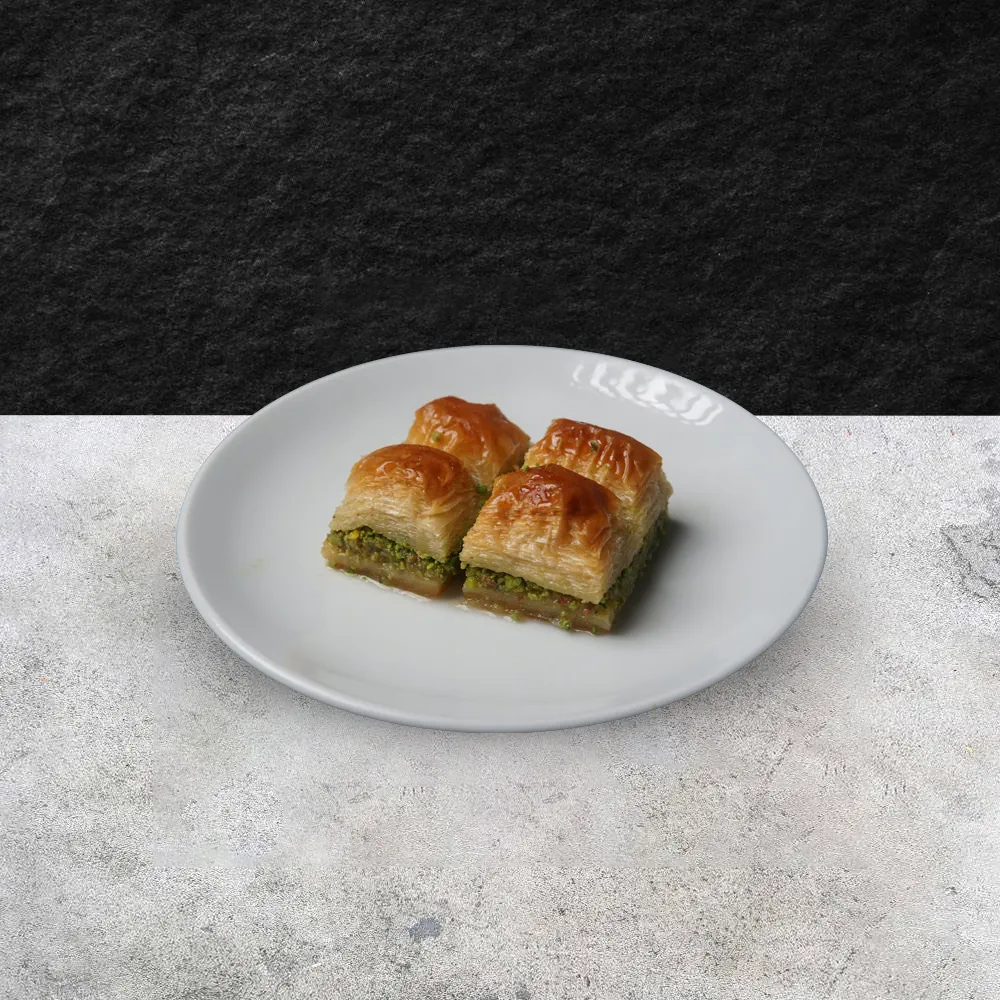 PISTACHIO BAKLAVA (4 Slices)